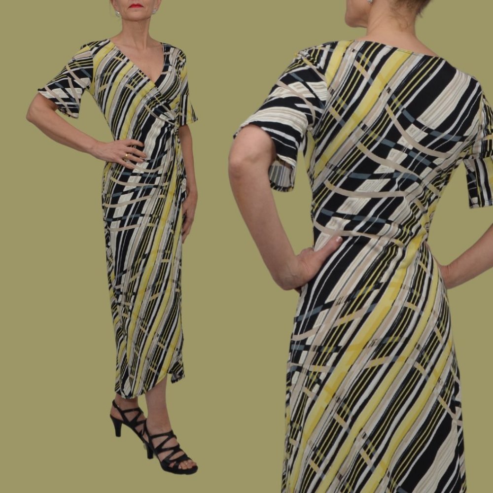 Glamour | V Neck Bell Sleeve High Low Dress | Size 6 | Black Multi